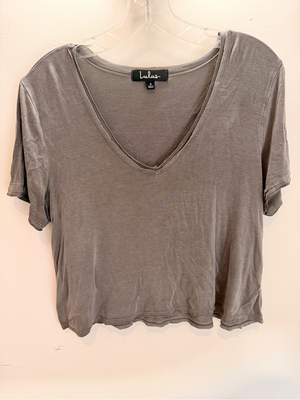 Lulu's Washed Gray V-Neck Cropped Tee